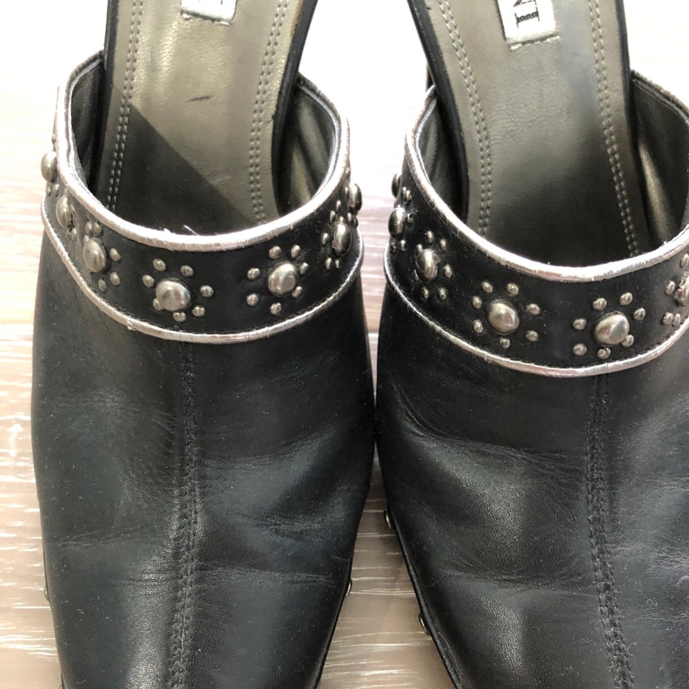 Shoes - Picture 4 of 6